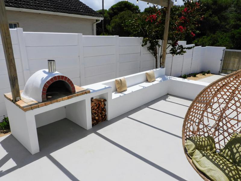 2 Bedroom Property for Sale in Kleinkrantz Western Cape